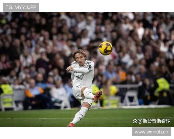 维蒂尼亚 vs 莫德里奇:中场组织与节奏掌控差异 维蒂尼亚 vs 莫德里奇:中场组织与节奏掌控差异