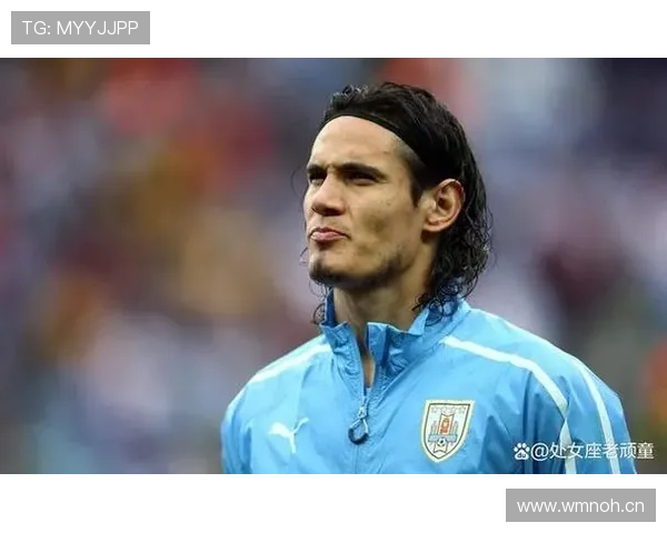 卡瓦尼训练完回家还要熨球衣？