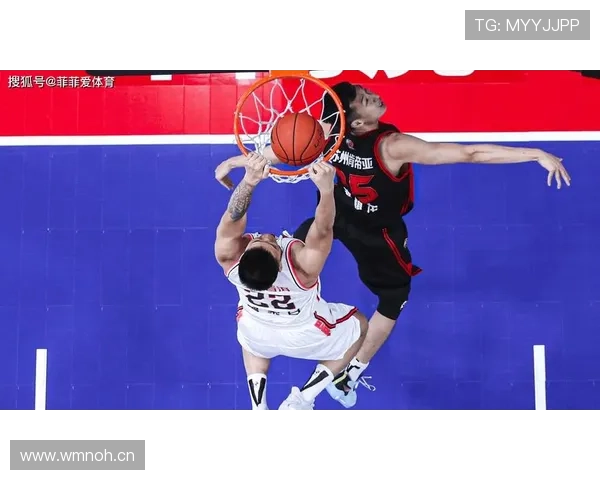 佩科维奇篮下单打命中率提升显著 打破内线防守僵局