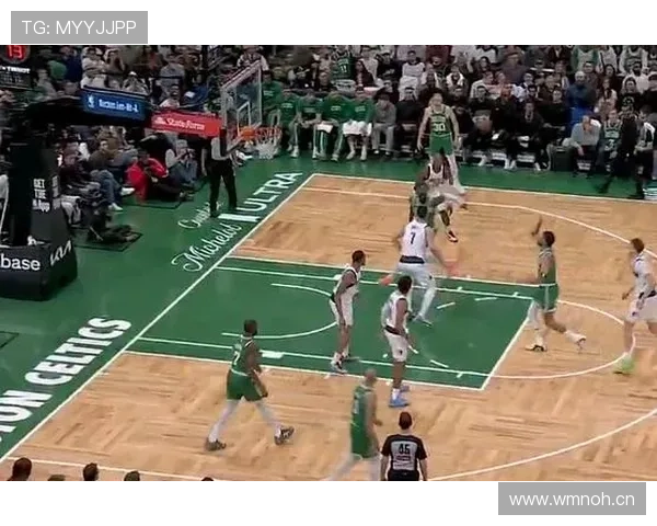 布朗单打效率超塔图姆，挡拆制造更多空位