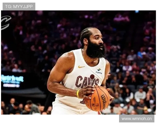 哈登突破造犯规上升显著 拉开与保罗关键时刻表现差距